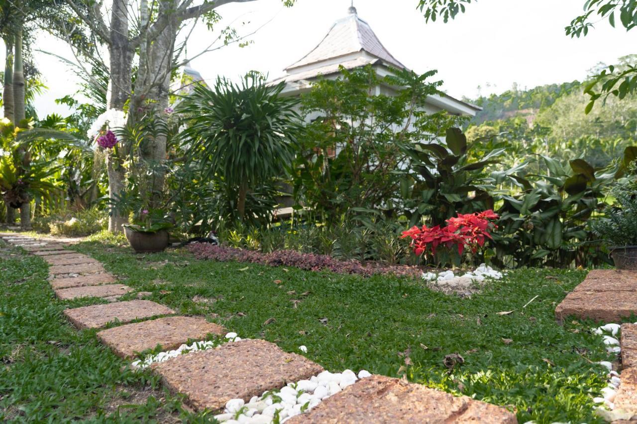 Anodard Phuket, Nai Yang Beach Thalang Exterior foto